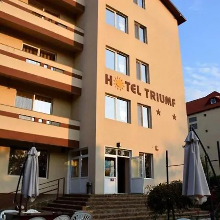 Triumf Hotel 3*